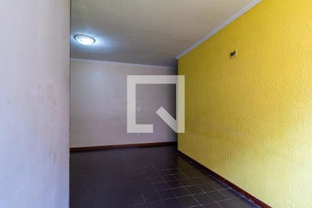 Sala de apartamento para alugar com 3 quartos, 75m² em Itaquera, São Paulo