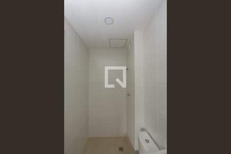 Apartamento para alugar com 126m², 3 quartos e 3 vagas Apartamento para alugar com 126m², 3 quartos e 3 vagasBanheiro de serviço