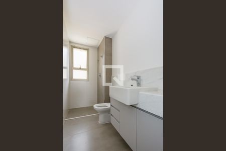 Apartamento para alugar com 126m², 3 quartos e 3 vagas Apartamento para alugar com 126m², 3 quartos e 3 vagasBanheiro Social