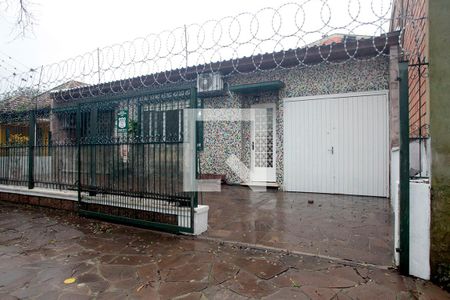 Casa à venda com 134m², 3 quartos e 2 vagasFachada