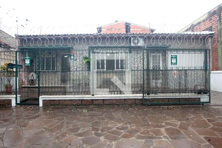 Casa à venda com 134m², 3 quartos e 2 vagasFachada