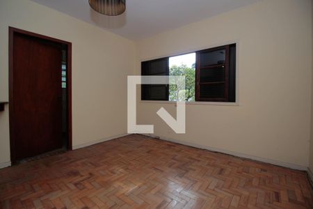 Suíte  de casa à venda com 3 quartos, 200m² em Vila Madalena, São Paulo
