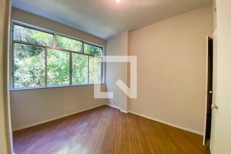 Apartamento para alugar com 110m², 3 quartos e sem vaga Apartamento para alugar com 110m², 3 quartos e sem vagaQuarto