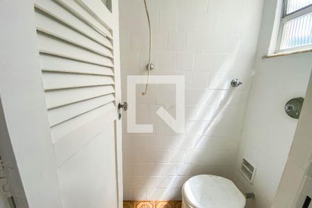 Apartamento para alugar com 110m², 3 quartos e sem vaga Apartamento para alugar com 110m², 3 quartos e sem vagaBanheiro de Serviço