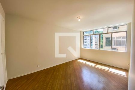 Apartamento para alugar com 110m², 3 quartos e sem vaga Apartamento para alugar com 110m², 3 quartos e sem vagaQuarto