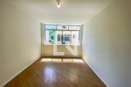 Apartamento para alugar com 110m², 3 quartos e sem vaga Apartamento para alugar com 110m², 3 quartos e sem vagaQuarto