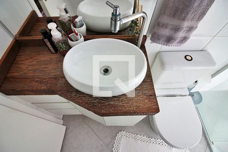 Casa à venda com 196m², 3 quartos e 4 vagasBanheiro do Quarto 1 - Suíte