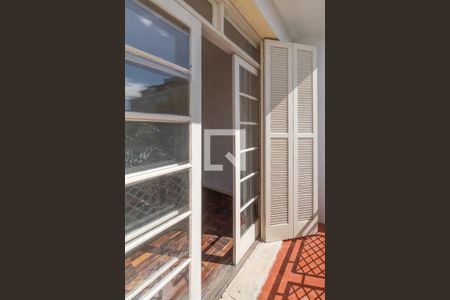 Apartamento para alugar com 90m², 3 quartos e sem vaga Apartamento para alugar com 90m², 3 quartos e sem vagaVaranda
