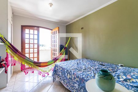 Casa à venda com 160m², 3 quartos e 2 vagas Casa à venda com 160m², 3 quartos e 2 vagas2o. Andar - Quarto 3 - Suíte