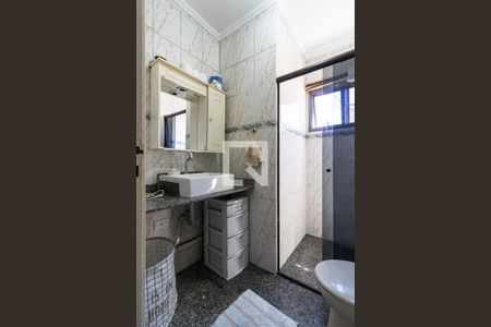 Casa à venda com 160m², 3 quartos e 2 vagas Casa à venda com 160m², 3 quartos e 2 vagas2o. Andar - Banheiro Social