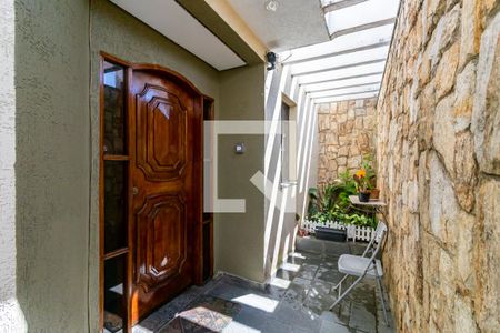 Casa à venda com 160m², 3 quartos e 2 vagas Casa à venda com 160m², 3 quartos e 2 vagasEntrada