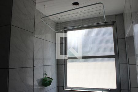 Banheiro de apartamento para alugar com 1 quarto, 29m² em Centro, São Vicente