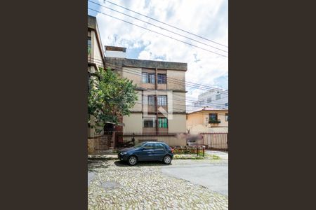 Apartamento à venda com 90m², 3 quartos e 1 vaga Apartamento à venda com 90m², 3 quartos e 1 vagaFachada