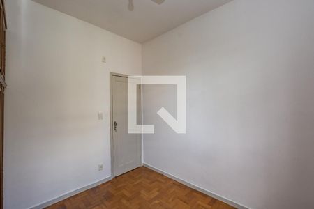 Apartamento à venda com 90m², 3 quartos e 1 vaga Apartamento à venda com 90m², 3 quartos e 1 vagaQuarto 2