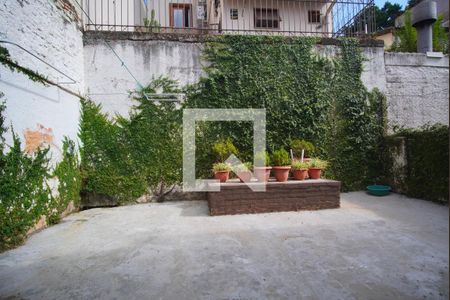 Casa à venda com 90m², 2 quartos e 1 vagaPátio fundos 