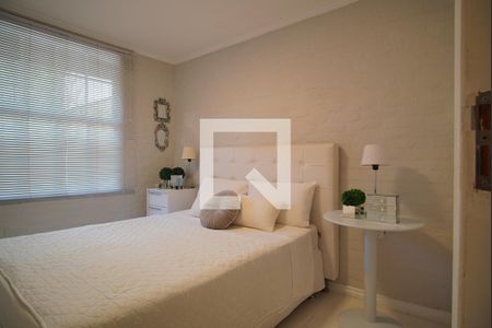 Quarto 1 de casa à venda com 2 quartos, 90m² em Rio Branco, Porto Alegre