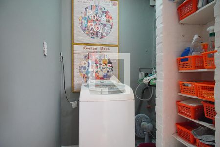 Casa à venda com 90m², 2 quartos e 1 vagaÁrea de Serviço