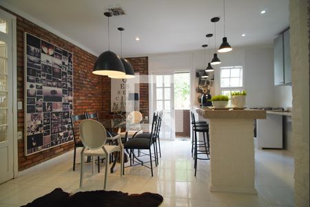 Casa à venda com 90m², 2 quartos e 1 vagaÁrea comum - Salão de festas