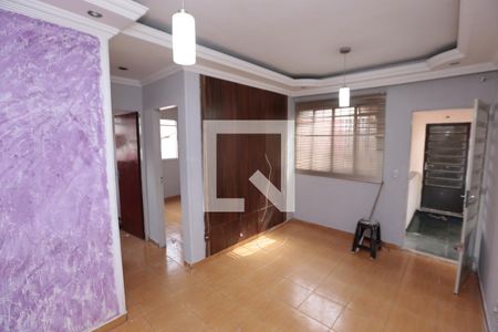 Sala de apartamento à venda com 2 quartos, 45m² em Califórnia, Belo Horizonte