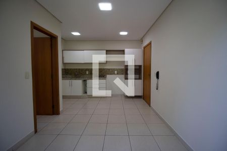Sala de kitnet/studio para alugar com 1 quarto, 35m² em Setor Leste Universitário, Goiânia