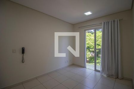 Sala de kitnet/studio para alugar com 1 quarto, 35m² em Setor Leste Universitário, Goiânia