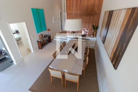 Casa de condomínio à venda com 690m², 4 quartos e 3 vagasSalas