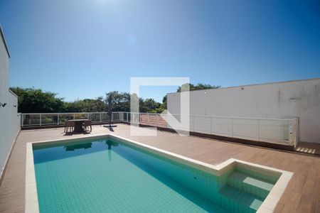 Casa de condomínio à venda com 690m², 4 quartos e 3 vagasPiscina