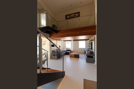 Casa de condomínio à venda com 690m², 4 quartos e 3 vagasSalas