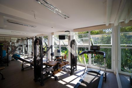 Casa de condomínio à venda com 690m², 4 quartos e 3 vagasAcademia