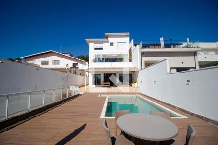 Casa de condomínio à venda com 690m², 4 quartos e 3 vagasPiscina