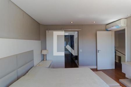 Casa de condomínio à venda com 690m², 4 quartos e 3 vagasSuíte 01