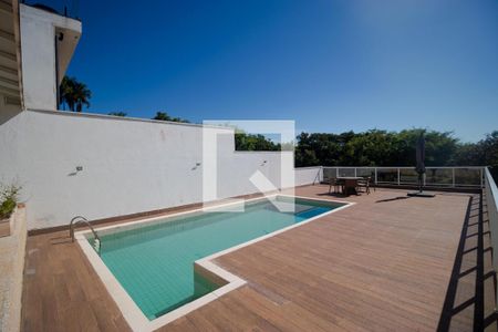 Casa de condomínio à venda com 690m², 4 quartos e 3 vagasPiscina