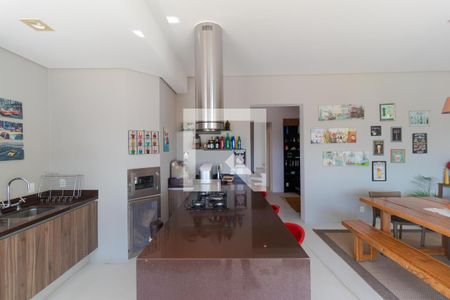 Casa de condomínio à venda com 690m², 4 quartos e 3 vagasÁrea Gourmet