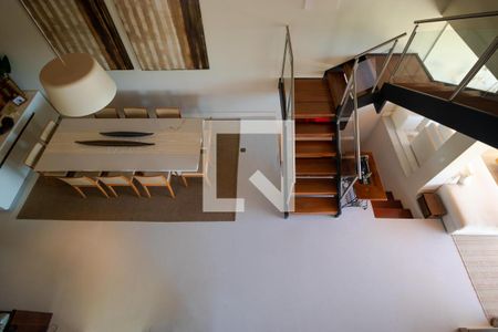 Casa de condomínio à venda com 690m², 4 quartos e 3 vagasSalas