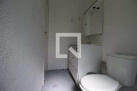 Banheiro de apartamento para alugar com 1 quarto, 45m² em Agronomia, Porto Alegre