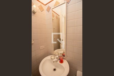 Casa para alugar com 550m², 4 quartos e 5 vagasBanheiro