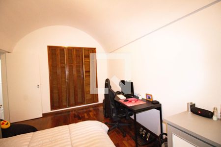 Casa para alugar com 550m², 4 quartos e 5 vagasquarto 4