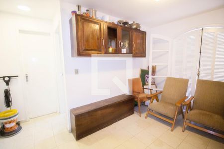 Casa para alugar com 550m², 4 quartos e 5 vagasQuarto de Serviço