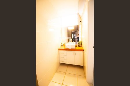 Casa para alugar com 550m², 4 quartos e 5 vagasBanheiro 1