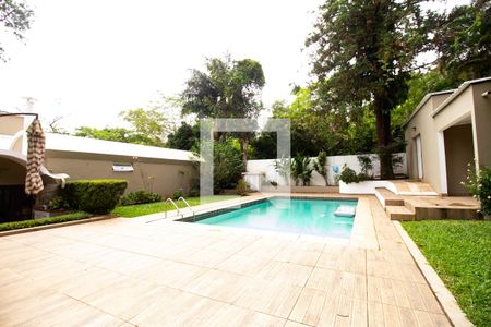 Casa para alugar com 550m², 4 quartos e 5 vagasPiscina