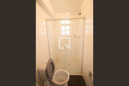 Casa para alugar com 550m², 4 quartos e 5 vagasBanheiro de serviço