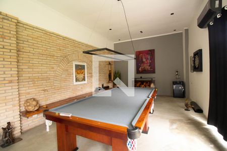 Casa para alugar com 550m², 4 quartos e 5 vagasSalão de jogos