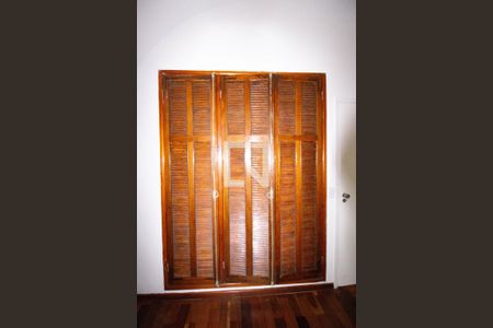 Casa para alugar com 550m², 4 quartos e 5 vagasQuarto 2