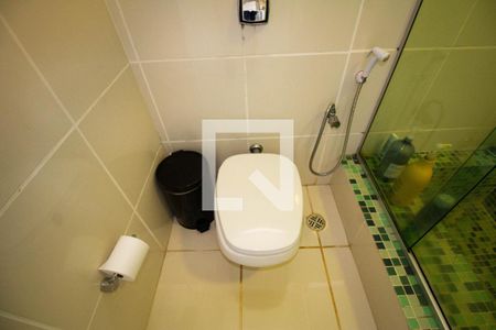 Casa para alugar com 550m², 4 quartos e 5 vagasBanheiro 1