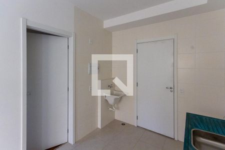Cozinha e Área de Serviço de apartamento para alugar com 1 quarto, 27m² em Vila Prudente, São Paulo