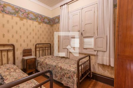 Casa para alugar com 330m², 7 quartos e 4 vagasQuarto