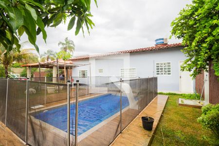 Casa para alugar com 500m², 2 quartos e 8 vagas Casa para alugar com 500m², 2 quartos e 8 vagasPiscina