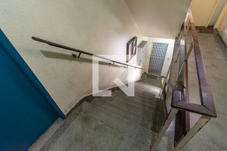Apartamento à venda com 50m², 2 quartos e 1 vaga Apartamento à venda com 50m², 2 quartos e 1 vagaÁrea comum - Escadas