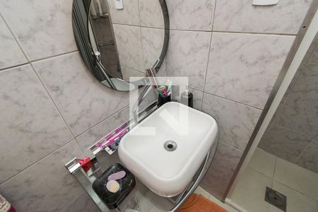 Apartamento à venda com 50m², 2 quartos e 1 vaga Apartamento à venda com 50m², 2 quartos e 1 vagaBanheiro