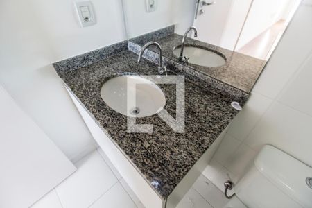 Apartamento à venda com 68m², 2 quartos e 1 vagaDetalhe do Banheiro da Suite